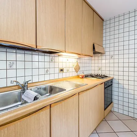 Cesa Crepa Neigra カナツェーイ