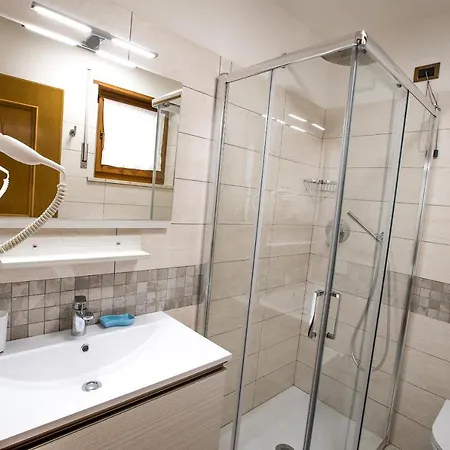 Cesa Crepa Neigra * カナツェーイ