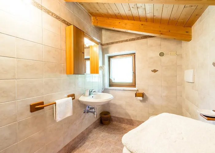 Cesa Crepa Neigra Apartment Canazei